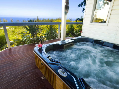 The White House Ocean View Spa Villa - Stays Accommodation 0