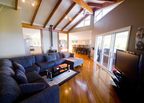 The White House Ocean View Spa Villa - Stays Accommodation 2
