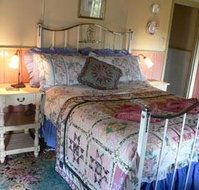 The Witches Garden - Cottage on the Creek - Stays Accommodation