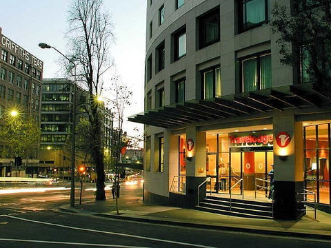 Travelodge Sydney - Stays Accommodation 0