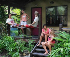 Airlie Beach Magnums Backpackers - Stays Accommodation 1