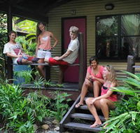 Airlie Beach Magnums Backpackers - Stays Accommodation