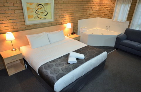 Tropicana Motor Inn - Stayed 3