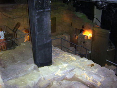 The Rocks Ghost Tours - Stays Accommodation 2