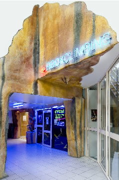 Cliffhanger Climbing Gym - Stayed 1