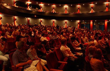 Riverside Theatre - Stayed 3