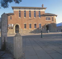 Albany Courthouse - Stayed