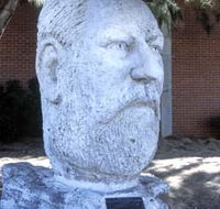 Sir John Forrest Monument - Stayed
