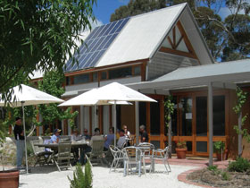 Lobethal Road Wines - Stayed 0