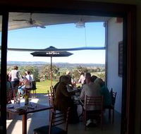 Tenafeate Creek Wines - Stayed