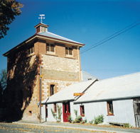 The Oakbank Weaver - Stayed