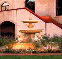 Scarpantoni Estate Wines - Stayed