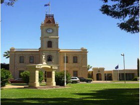 Discovering Historic Kadina Town Walk - Stayed 0