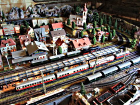 Tudor Court Model Village And German Model Train World - Stays Accommodation 0
