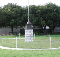 Pinkenba War Memorial - Stayed