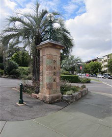 Newstead Park Memorials - Stayed 0