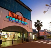Runaway Bay Shopping Village - Stayed