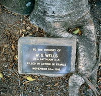 Eumundi War Memorial - Stayed