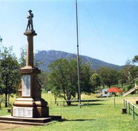 Maroon State School War Memorial - Stays Accommodation