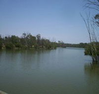 Bedford Weir - Stayed
