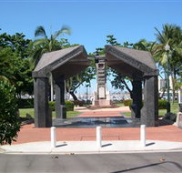 The Strand Park Townsville War Memorial - Stayed