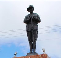 Charters Towers Memorial Cenotaph - Stayed