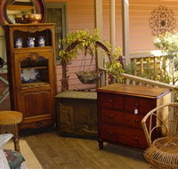 Watson's Creek Antiques  Cafe - Stays Accommodation