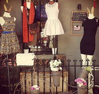 Frou Frou Designs - Stays Accommodation
