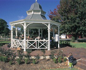 Muir House Art Gallery - Stayed 0