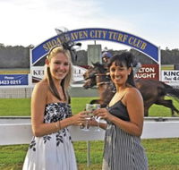 Nowra Raceway - Stayed