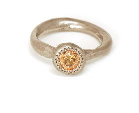 E.g.etal: Contemporary Jewellery And Objects - Stayed 1
