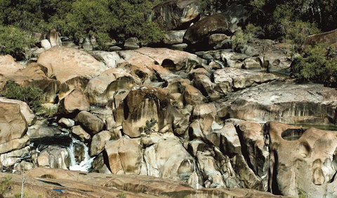 Macintyre Falls Lookout - Stayed 2