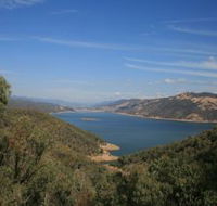 Burrinjuck Dam - Stayed
