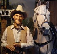 Big Golden Guitar Tourist Centre - Stayed