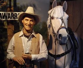 Big Golden Guitar Tourist Centre - Stayed 0