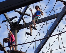 A Maze'N Things - Stayed 7