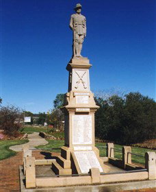 Greenmount War Memorial - Stayed 1