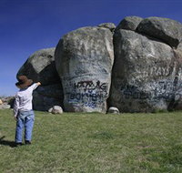 Thunderbolts Rock - Stayed