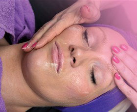 Club MMM! Day Spa - Stayed 3