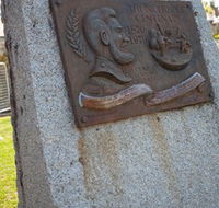 Thunderbolt's Statue and Constable Walker Memorial - Stayed