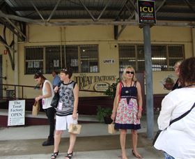 Shire Shuttle Bus  - Stays Accommodation 4