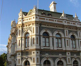 Silver City Tours - Stays Accommodation 3