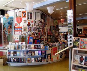 Ariel Books - Stayed 0