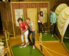 Mega Mini Golf - Stayed 1