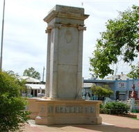 Charleville War Memorial - Stayed