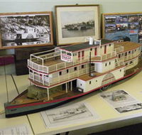 Wentworth Model Paddlesteamer Display - Stays Accommodation
