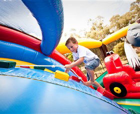 Savannah Visitor Plaza, Taronga Western Plains Zoo Dubbo - Stayed 5