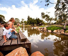 Savannah Visitor Plaza, Taronga Western Plains Zoo Dubbo - Stayed 7