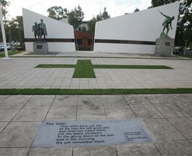 Shepparton Cenotaph - Stayed 0