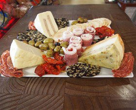Knights Meats And Deli - Stayed 1